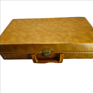 Vintage Service Mfg. Co. brown vinyl briefcase 24 cassette tape holder carryall